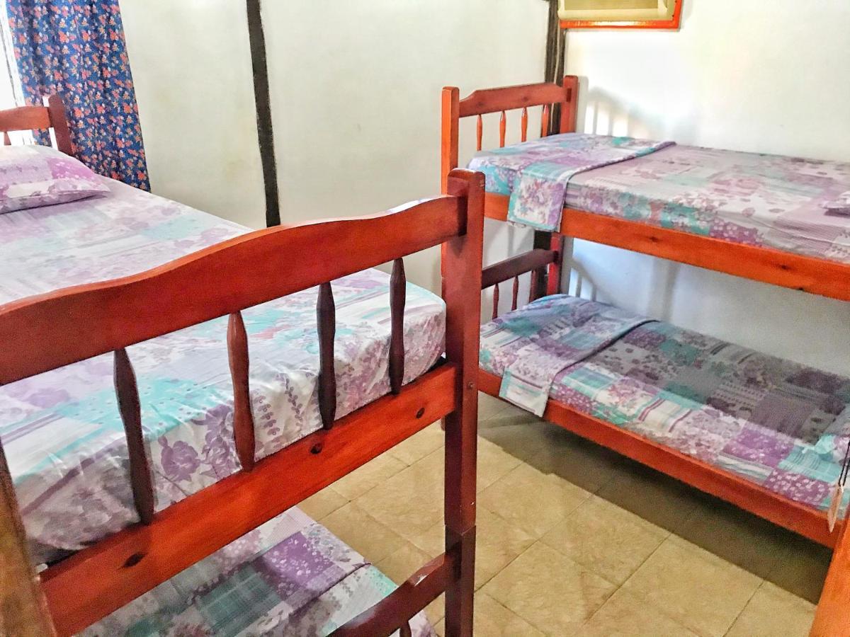 Hostel Luar サンタ・クルース・カブラーリア エクステリア 写真